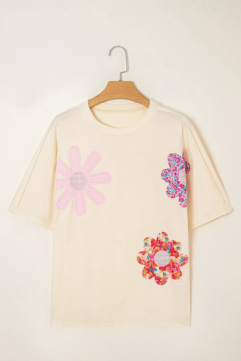 FLORAL PATCH TEE